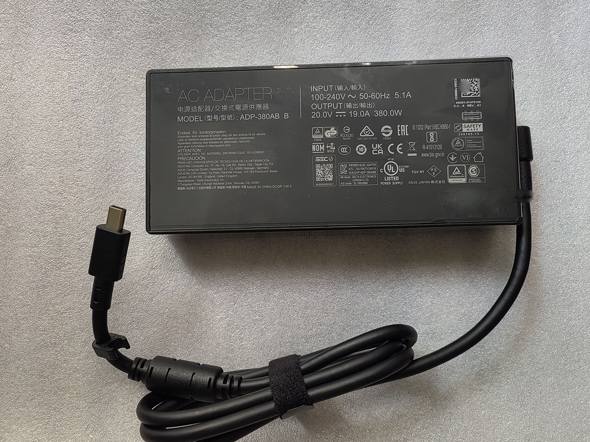NEW 20V 19A Rectangle Conn 380 - Pc Gaming Asus Rog 评论和价格
